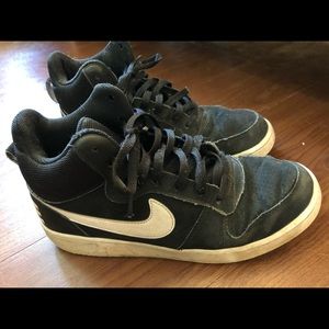 Nike Sneakers Mens Size 9